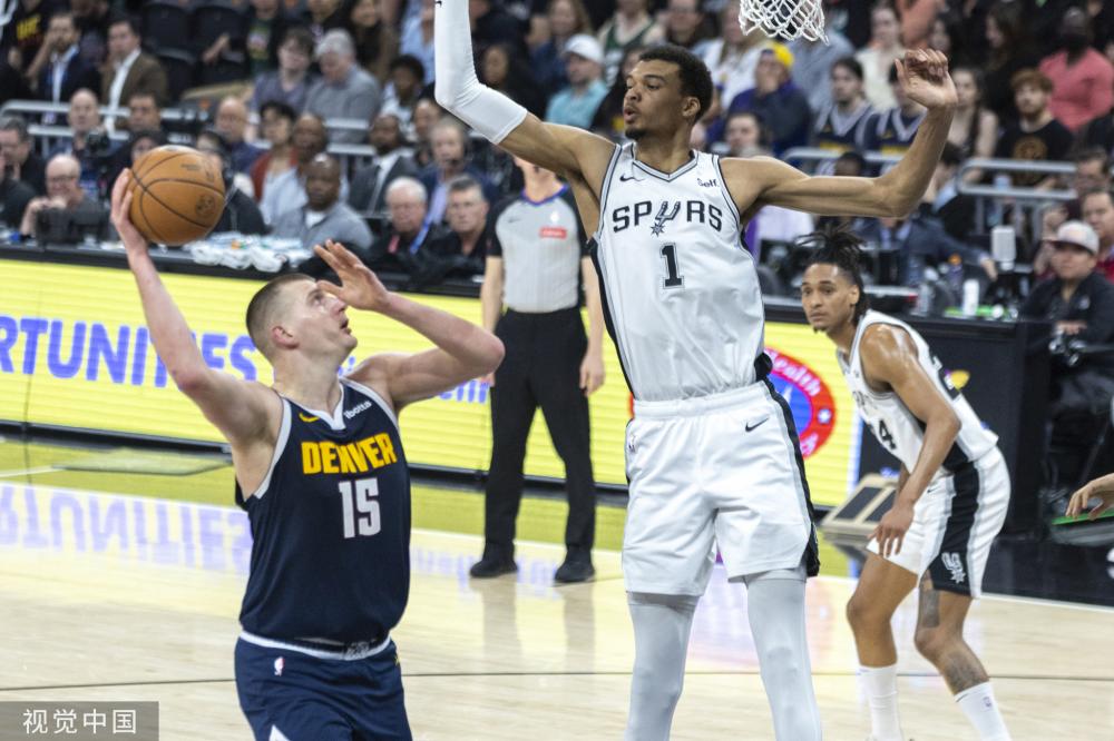 携手穆帅！费内巴切官方：塔利斯卡正式加盟球队 合同期至2026年6月