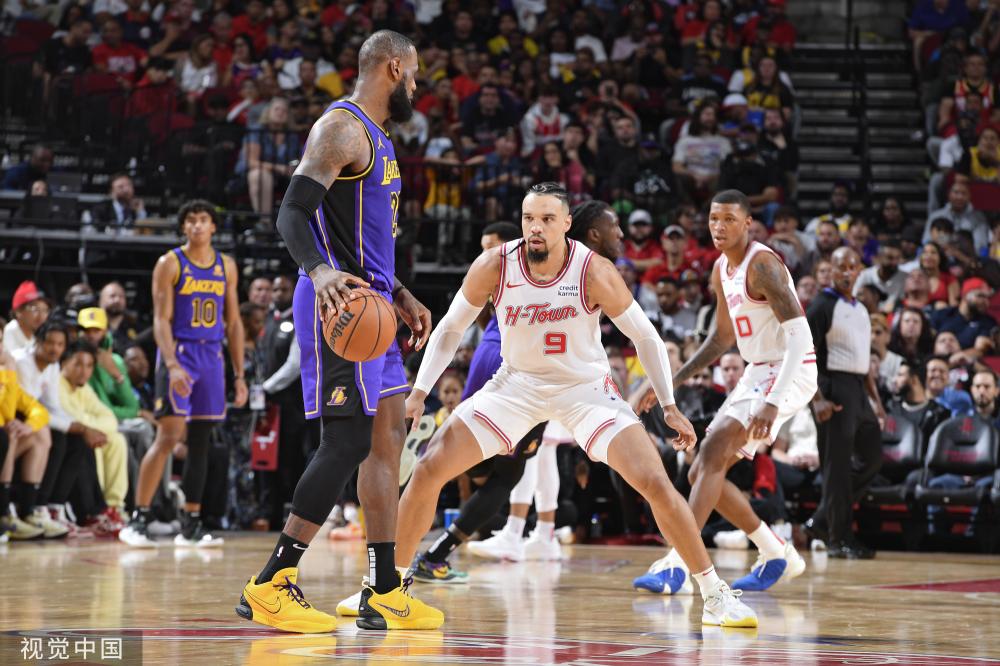 赛事中闯入 赛事中闯入