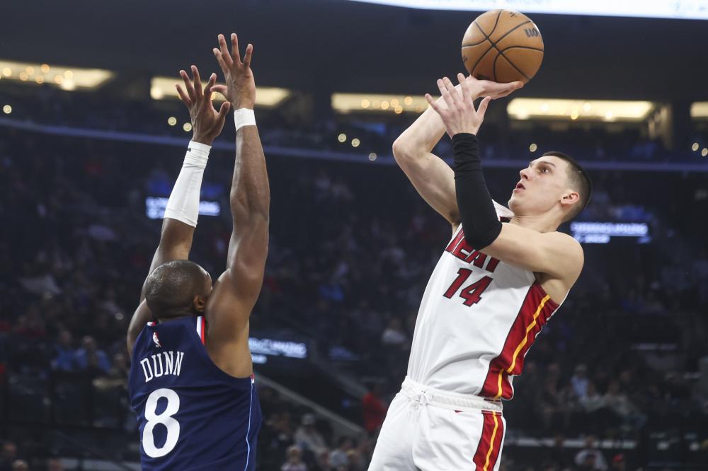 军与雄鹿的 军与雄鹿的